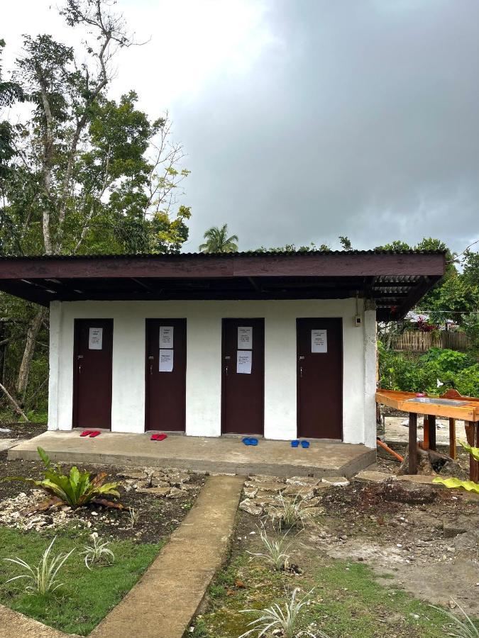 Roca'S Homestay Backpackers Chalet Batuan Exteriör bild