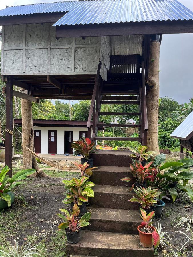 Roca'S Homestay Backpackers Chalet Batuan Exteriör bild