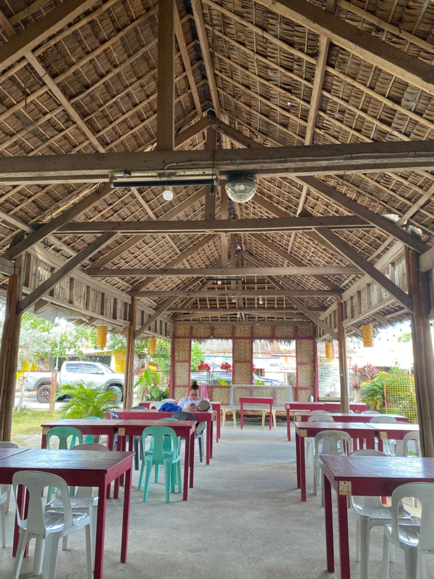 Roca'S Homestay Backpackers Chalet Batuan Exteriör bild